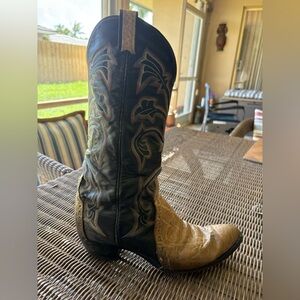 Black and Tan Western Cowboy Boots